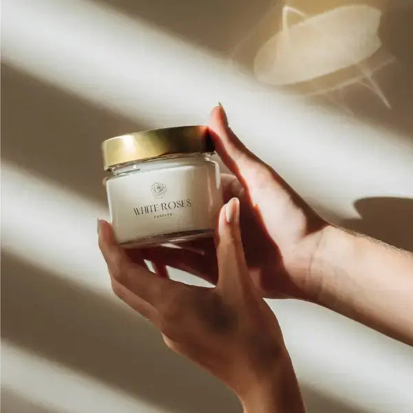 Vela Aromática White Roses Candles - Cazehn - 140g